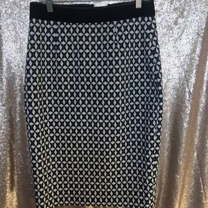 Black and White Banana Republic pencil skirt